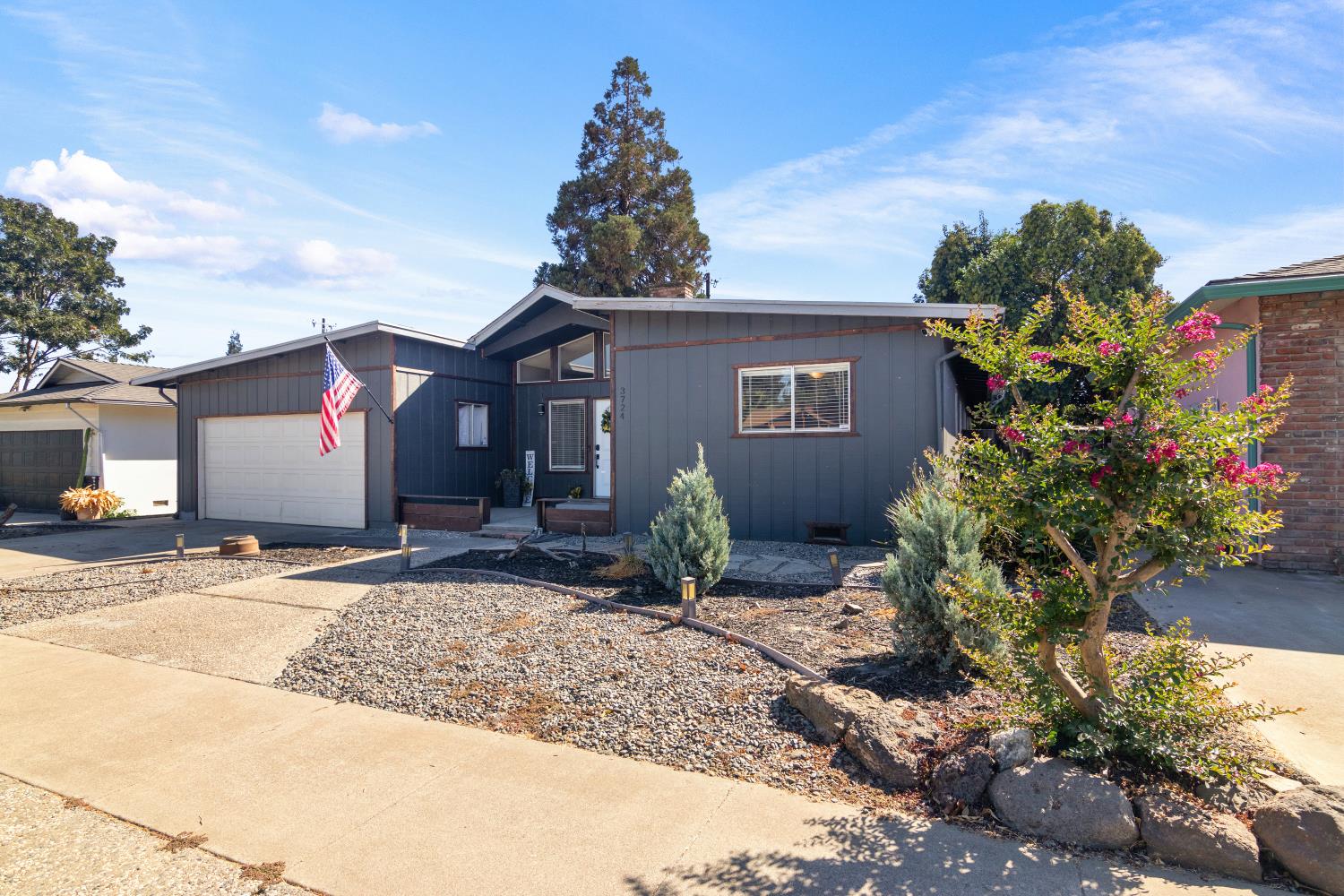 3724 Stanislaus St, Riverbank, CA 95367