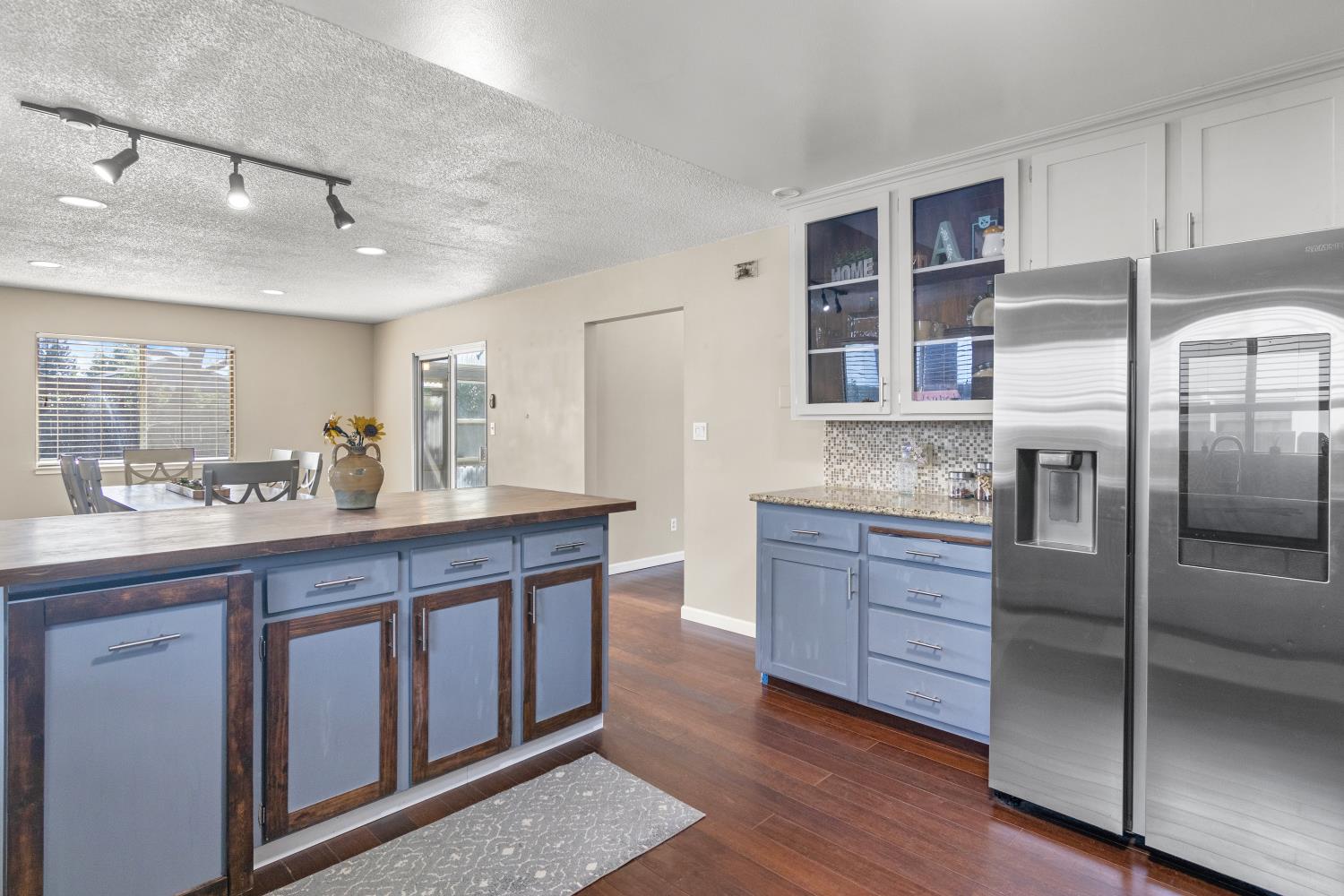 3724 Stanislaus St, Riverbank, CA 95367