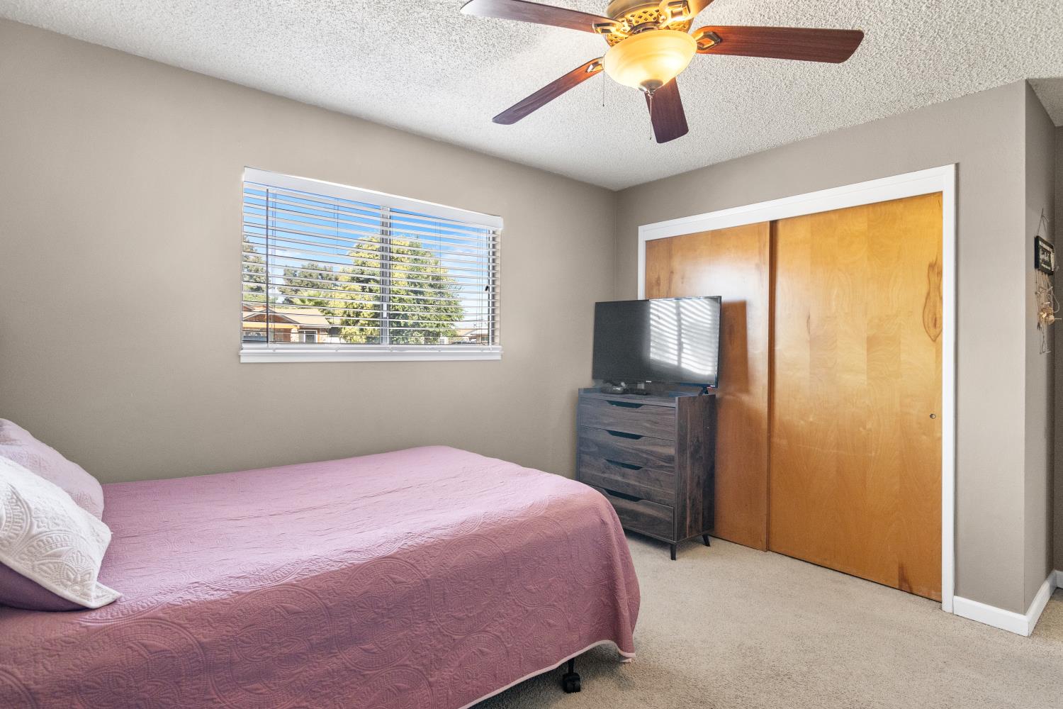 3724 Stanislaus St, Riverbank, CA 95367