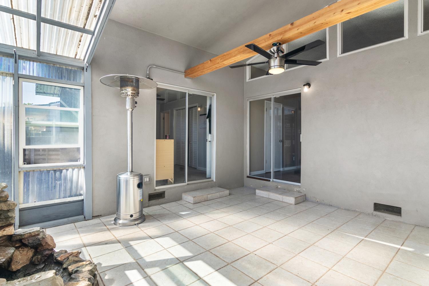 3724 Stanislaus St, Riverbank, CA 95367