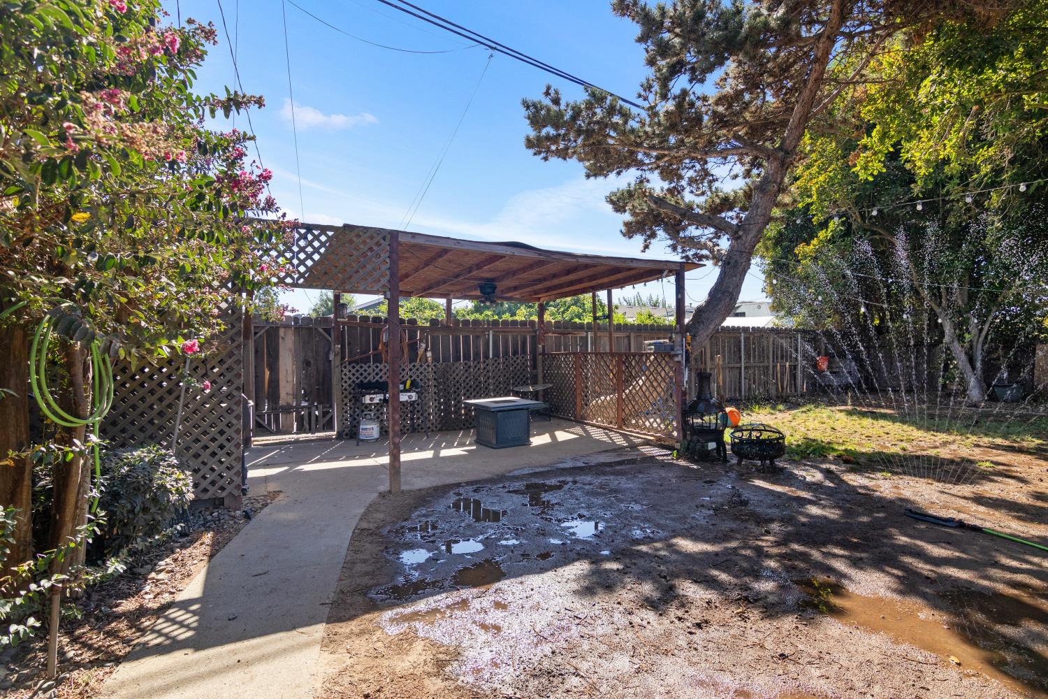 3724 Stanislaus St, Riverbank, CA 95367