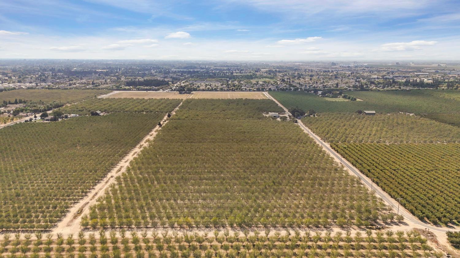 1731 W Taylor Rd, Turlock, CA 95382