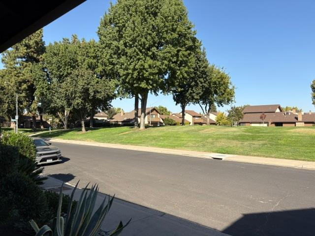 1833 Holly Oak Dr, Modesto, CA 95354