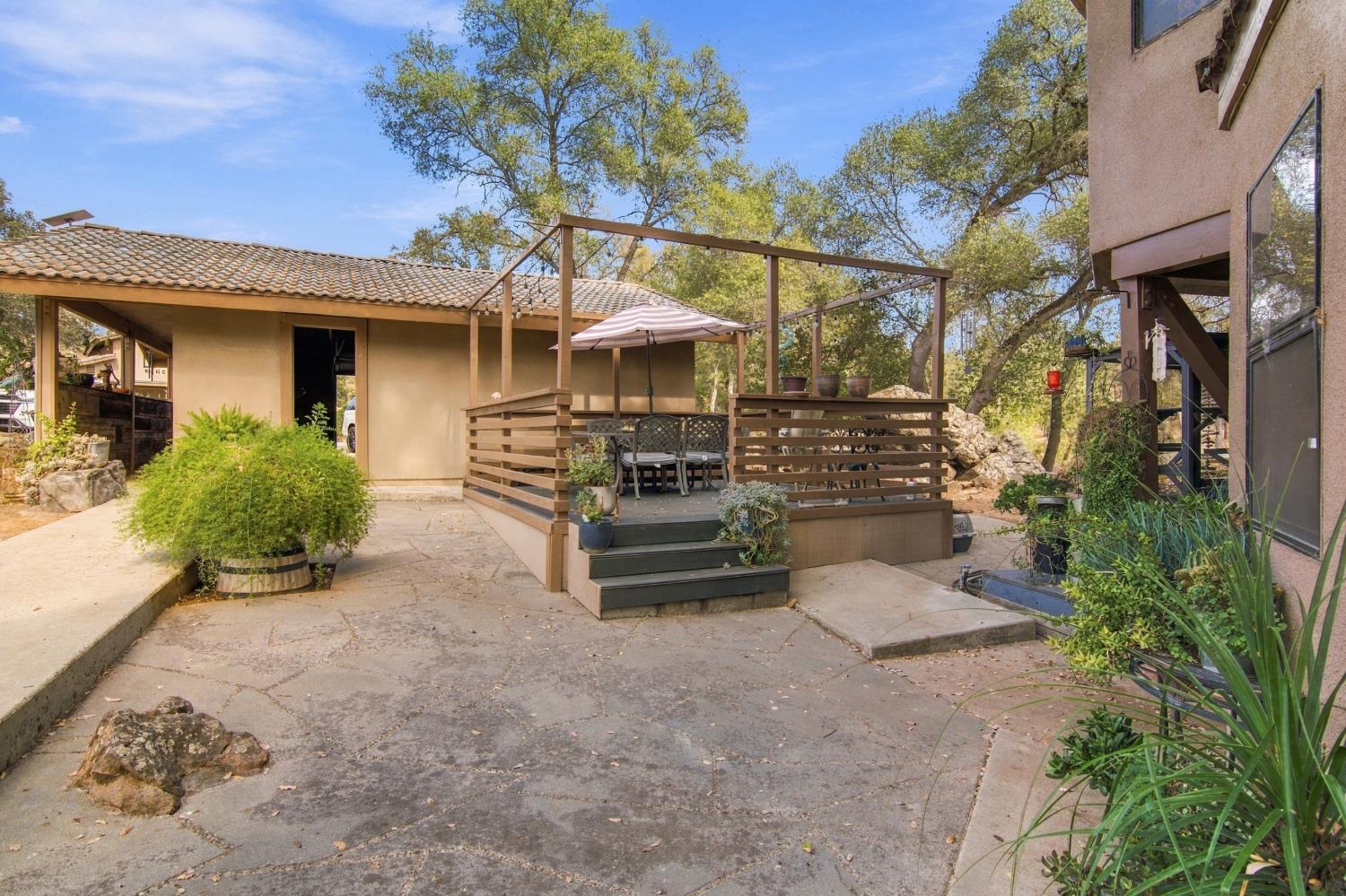 5552 Bear Creek Dr, Catheys Valley, CA 95306