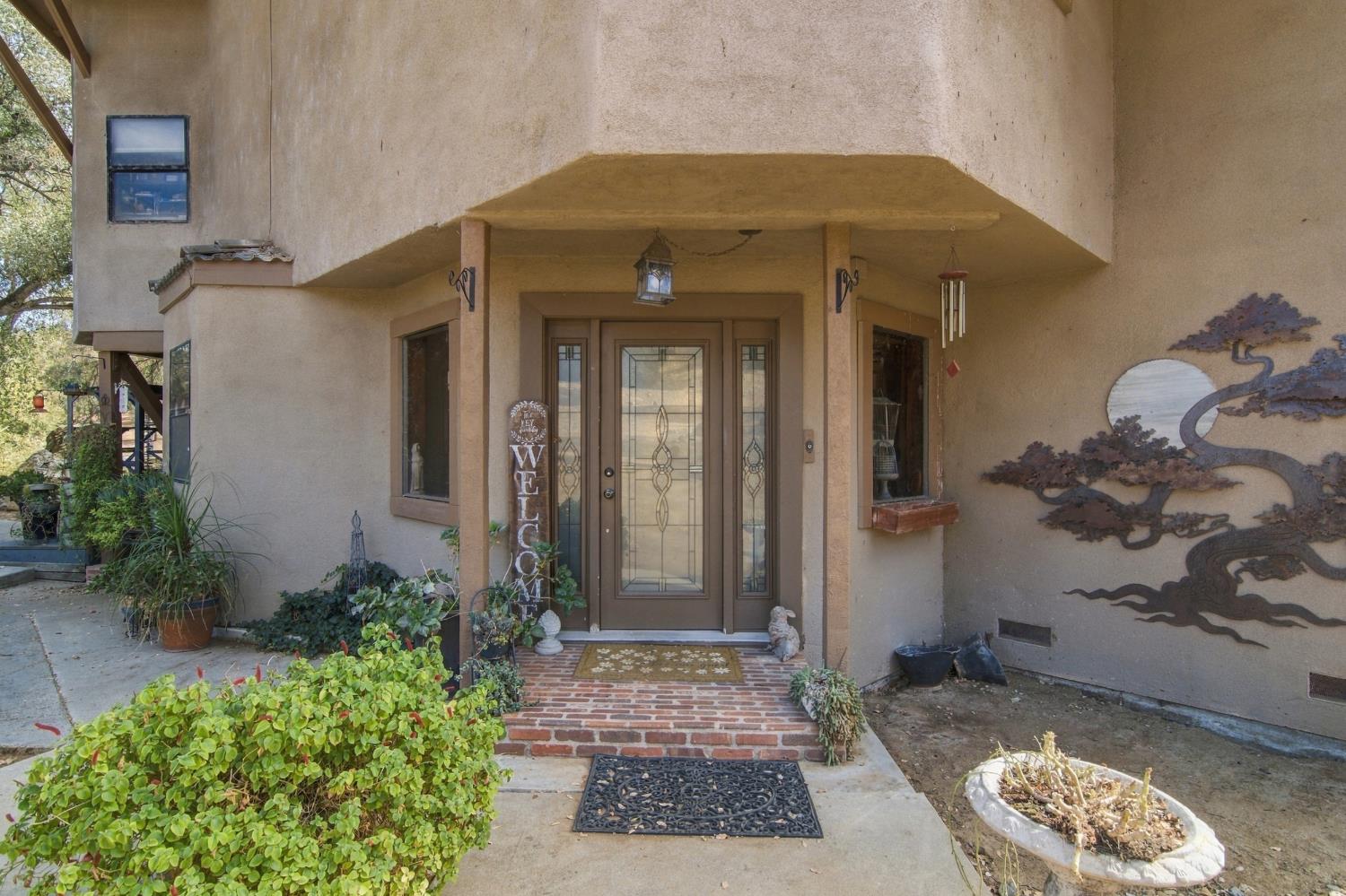 5552 Bear Creek Dr, Catheys Valley, CA 95306