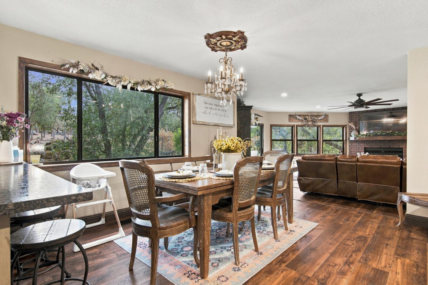 5552 Bear Creek Dr, Catheys Valley, CA 95306
