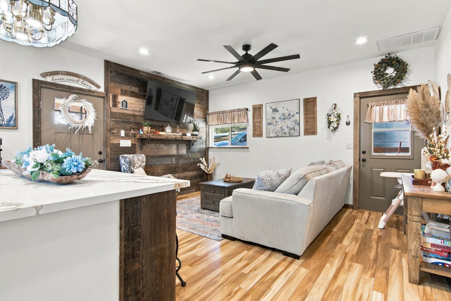 5552 Bear Creek Dr, Catheys Valley, CA 95306