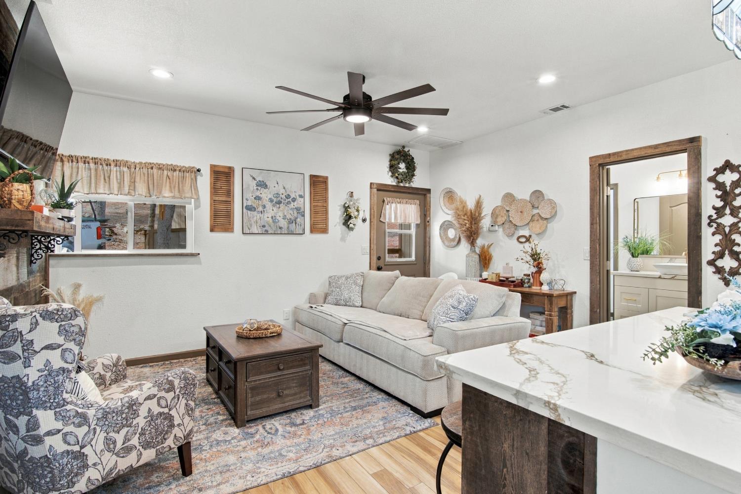 5552 Bear Creek Dr, Catheys Valley, CA 95306