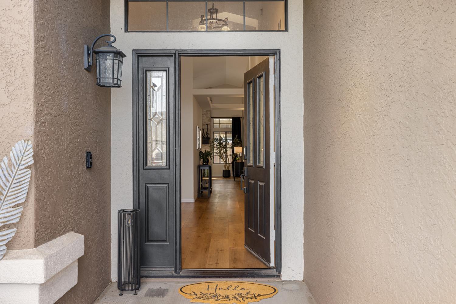 1786 Brookside Dr, Manteca, CA 95336