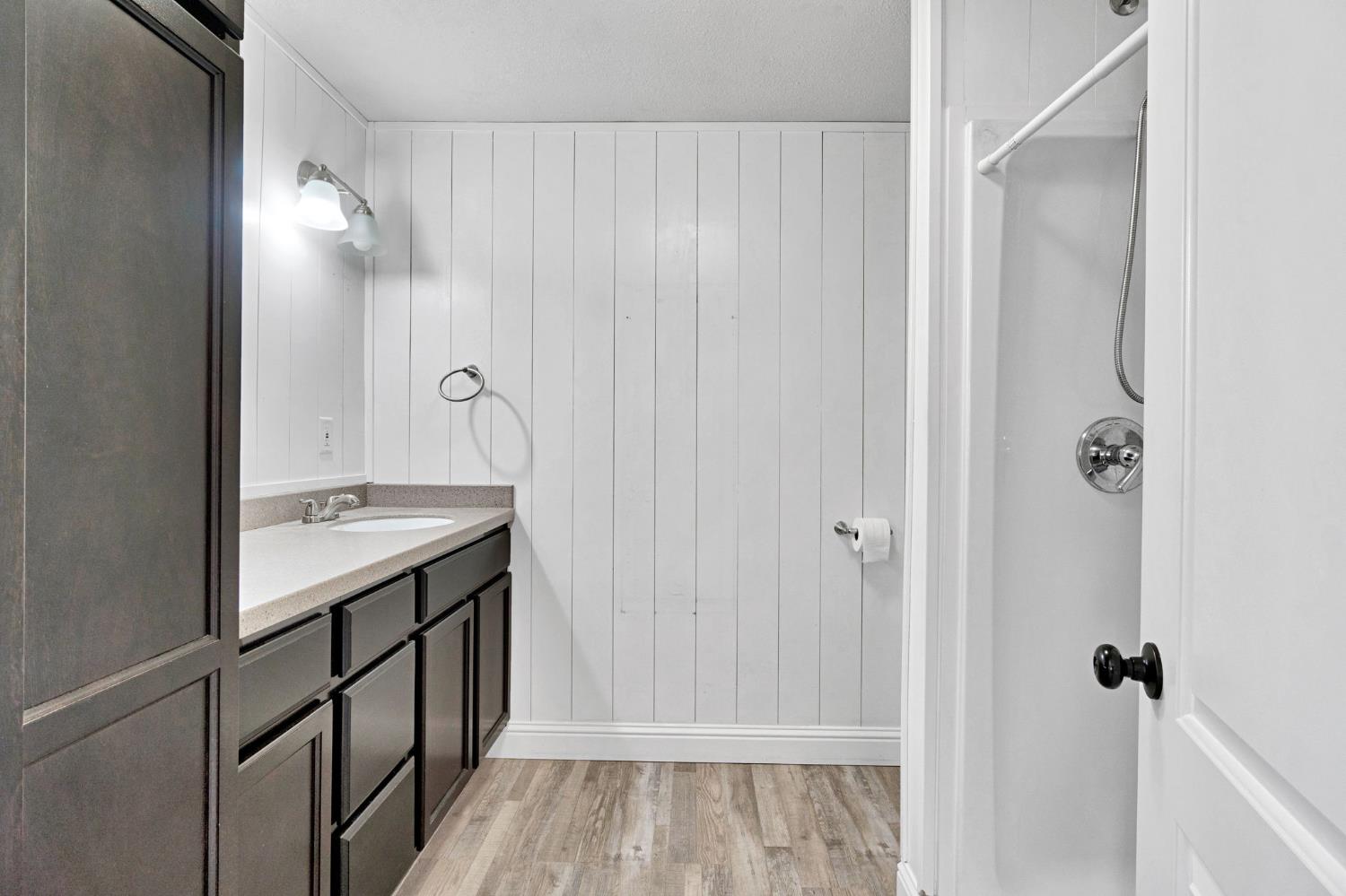 15446 Monreal Rd, Madera, CA 93636