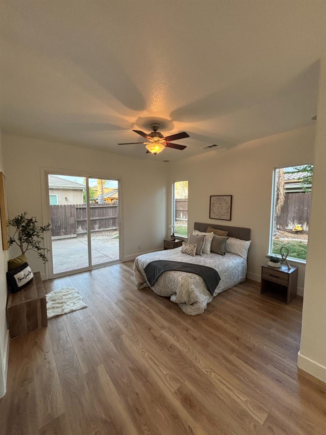 5232 Harness Ct, Riverbank, CA 95367