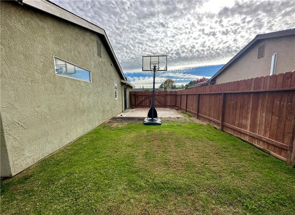 713 Hogan Ct, Atwater, CA 95301