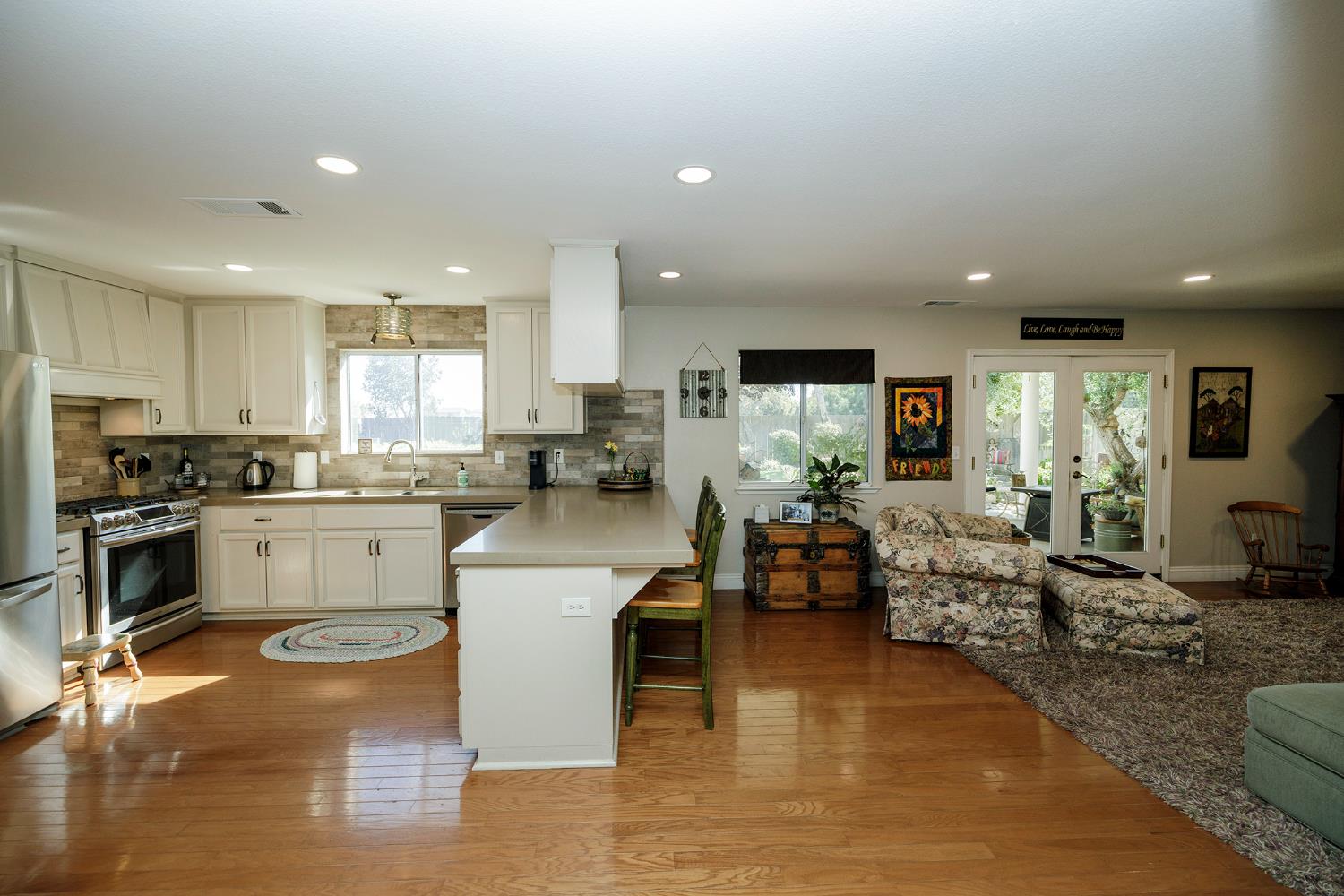 2749 Whitewood Ct, Oakdale, CA 95361