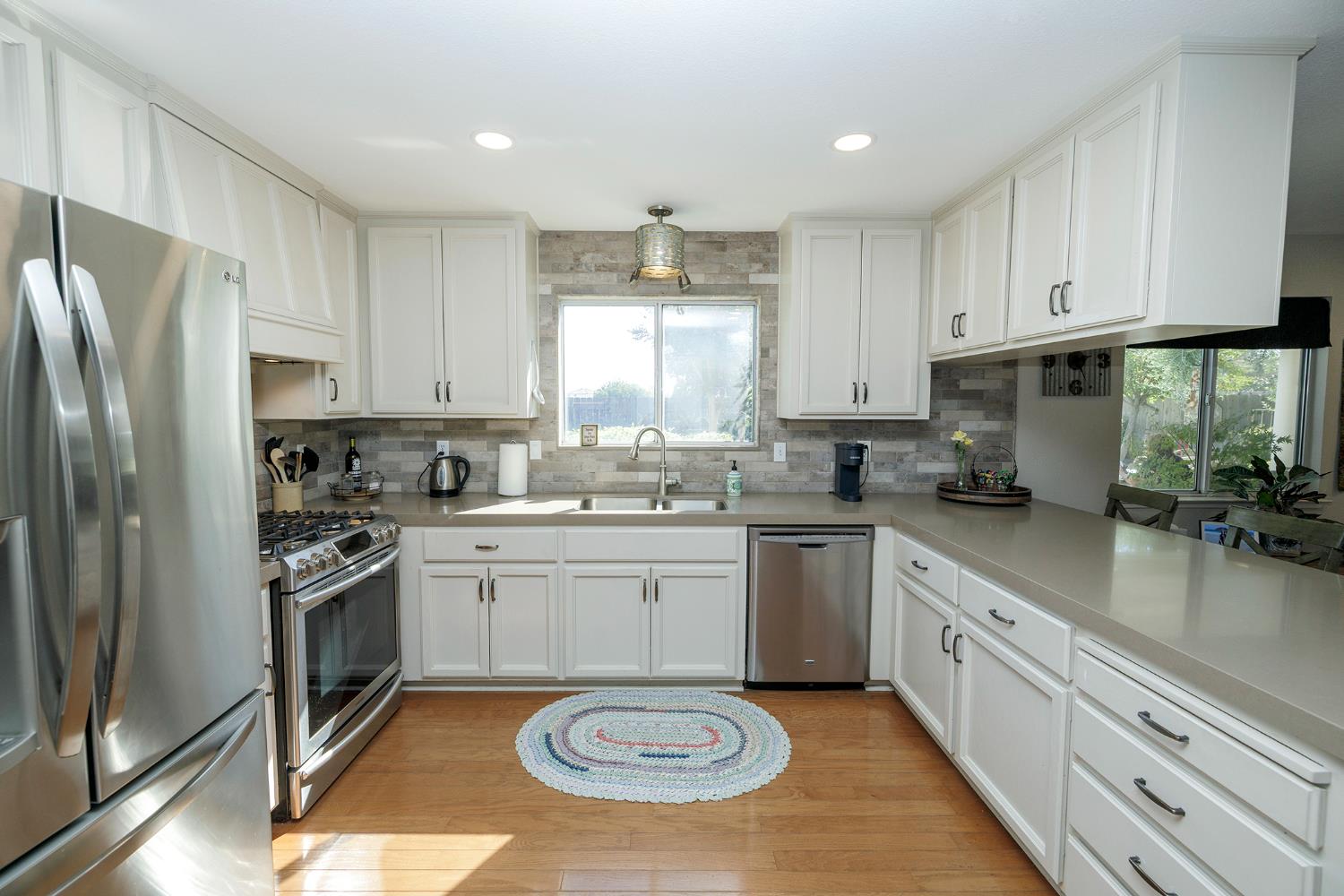 2749 Whitewood Ct, Oakdale, CA 95361