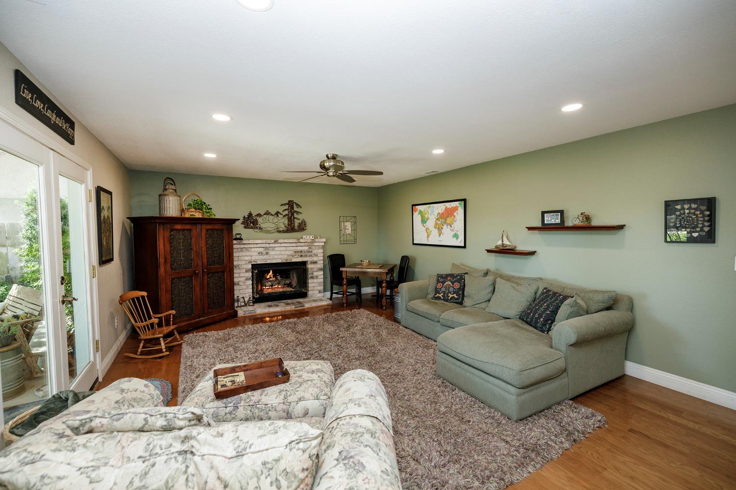 2749 Whitewood Ct, Oakdale, CA 95361