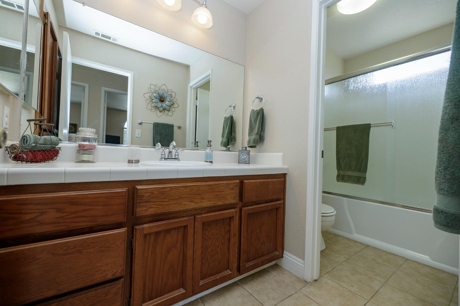 2749 Whitewood Ct, Oakdale, CA 95361