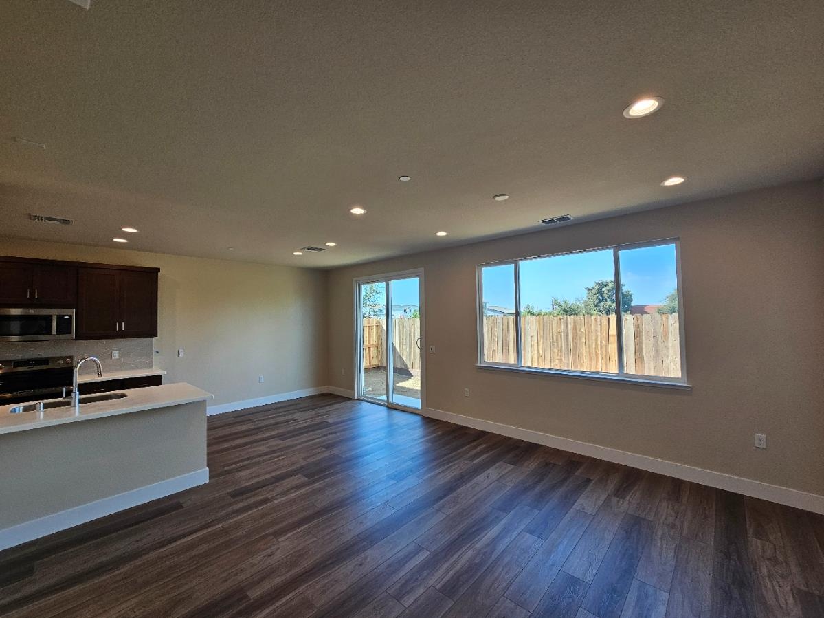 158 Twister Ln, Oakdale, CA 95361