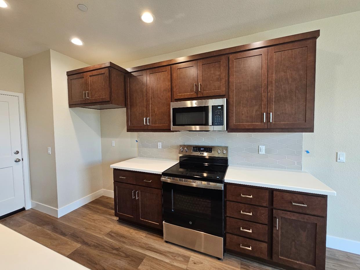 158 Twister Ln, Oakdale, CA 95361
