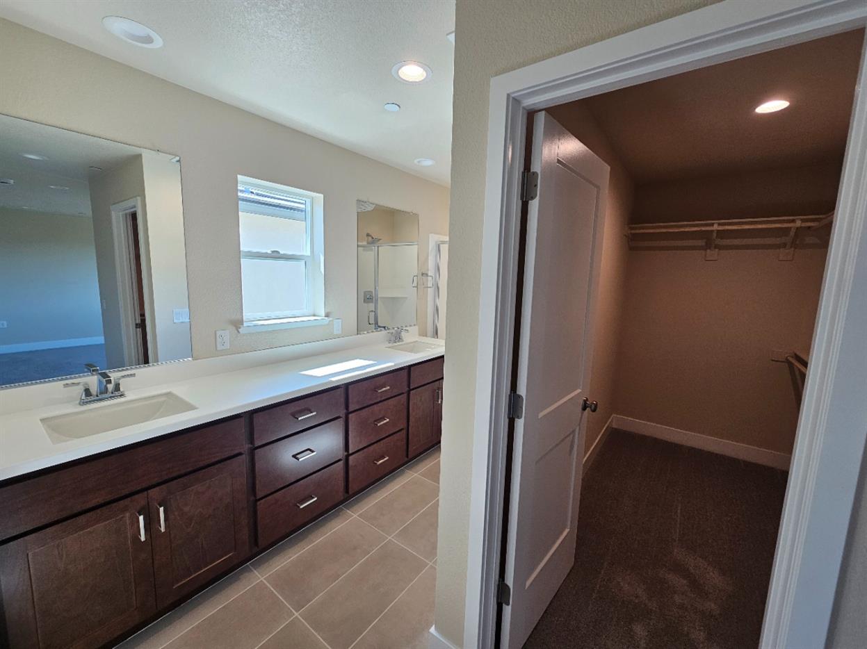 158 Twister Ln, Oakdale, CA 95361