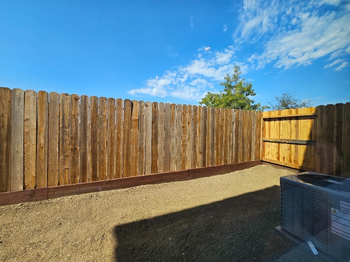 158 Twister Ln, Oakdale, CA 95361