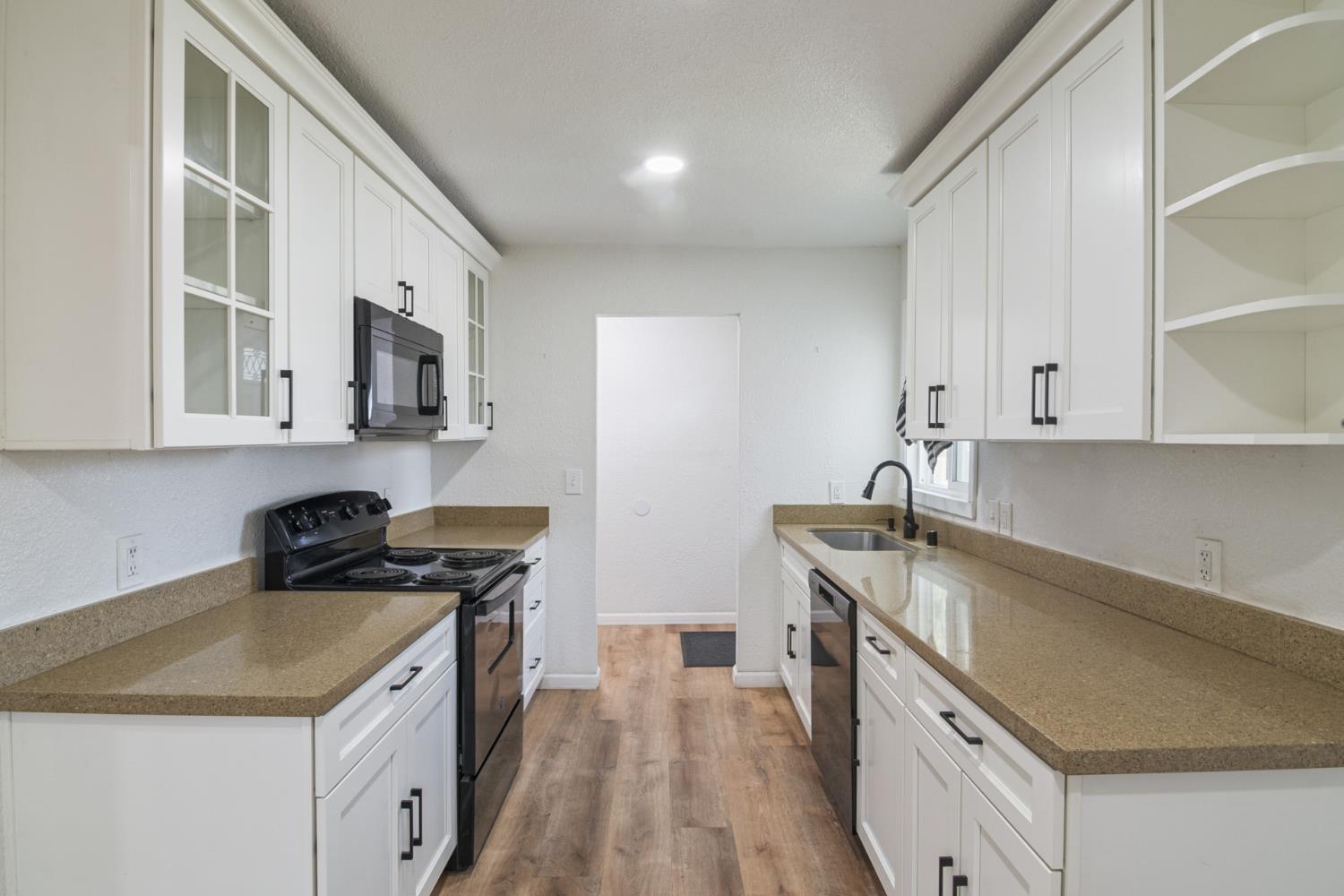 2405 Jasmin Ave, Modesto, CA 95350