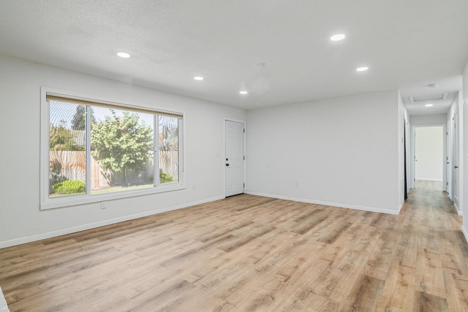 2405 Jasmin Ave, Modesto, CA 95350