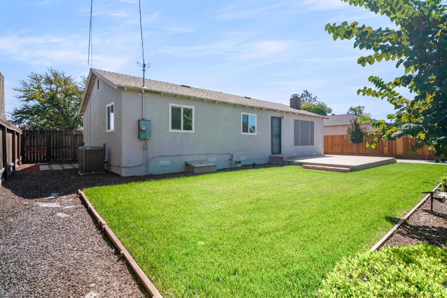 2405 Jasmin Ave, Modesto, CA 95350