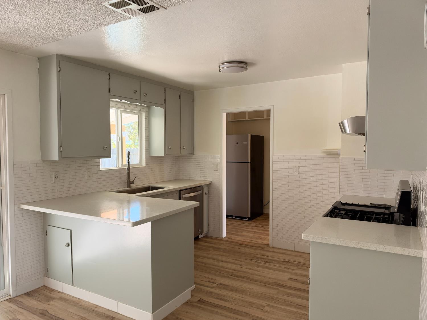 2413 Murray St, Turlock, CA 95382