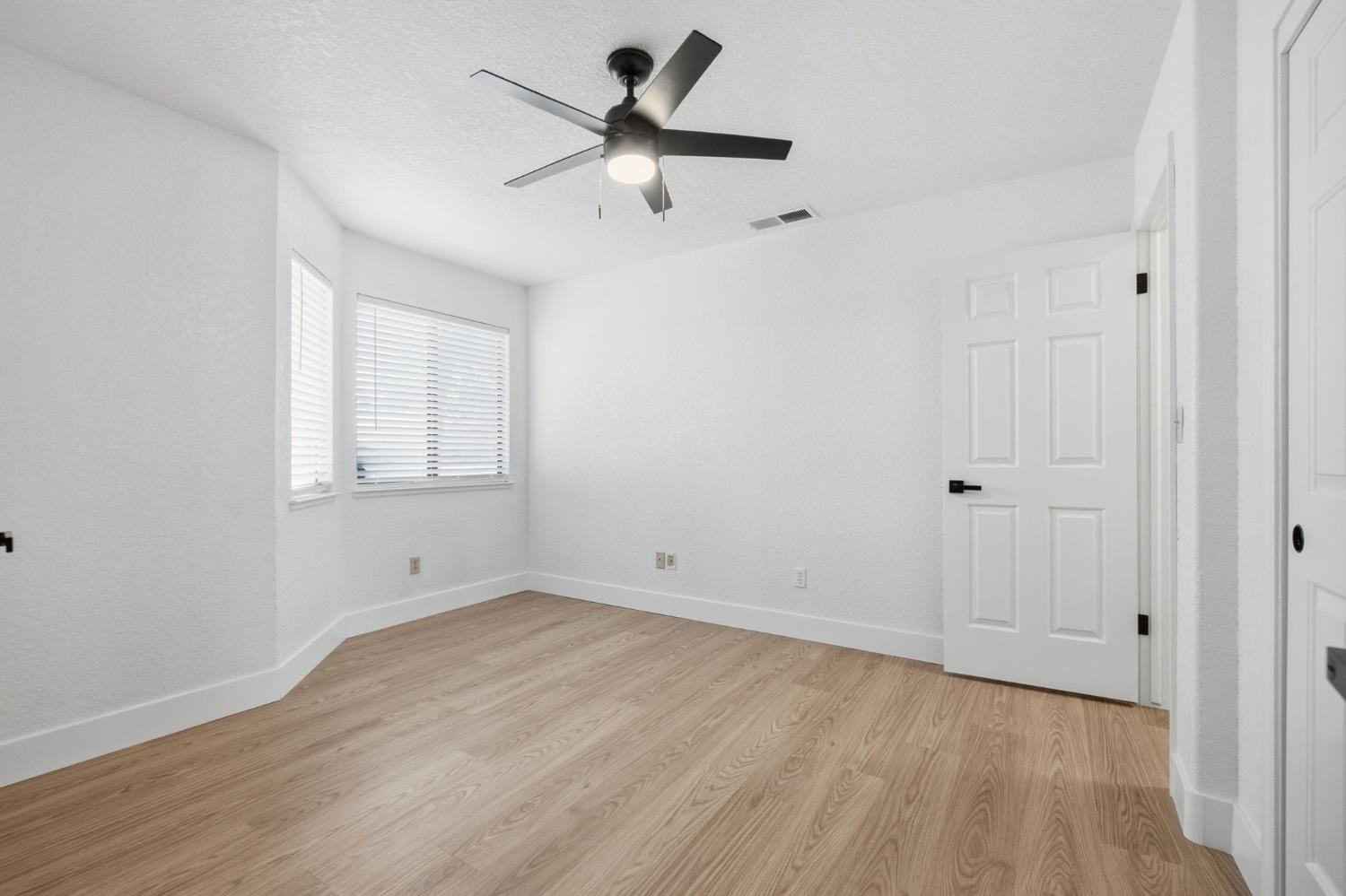 107 Frazine Rd, Modesto, CA 95357