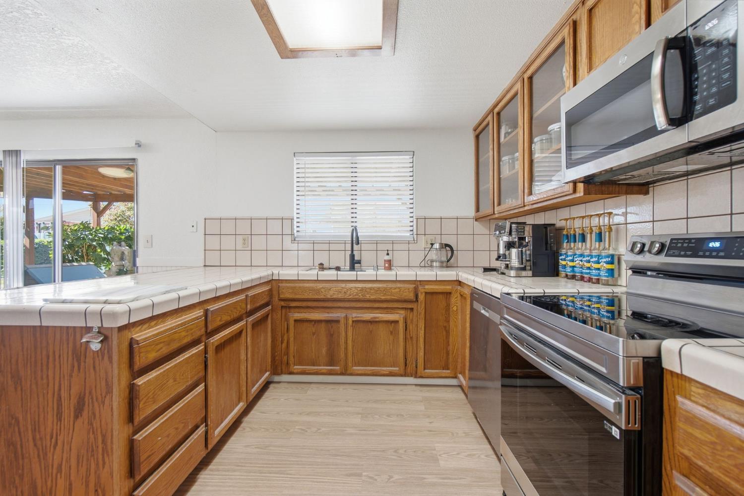 107 Frazine Rd, Modesto, CA 95357
