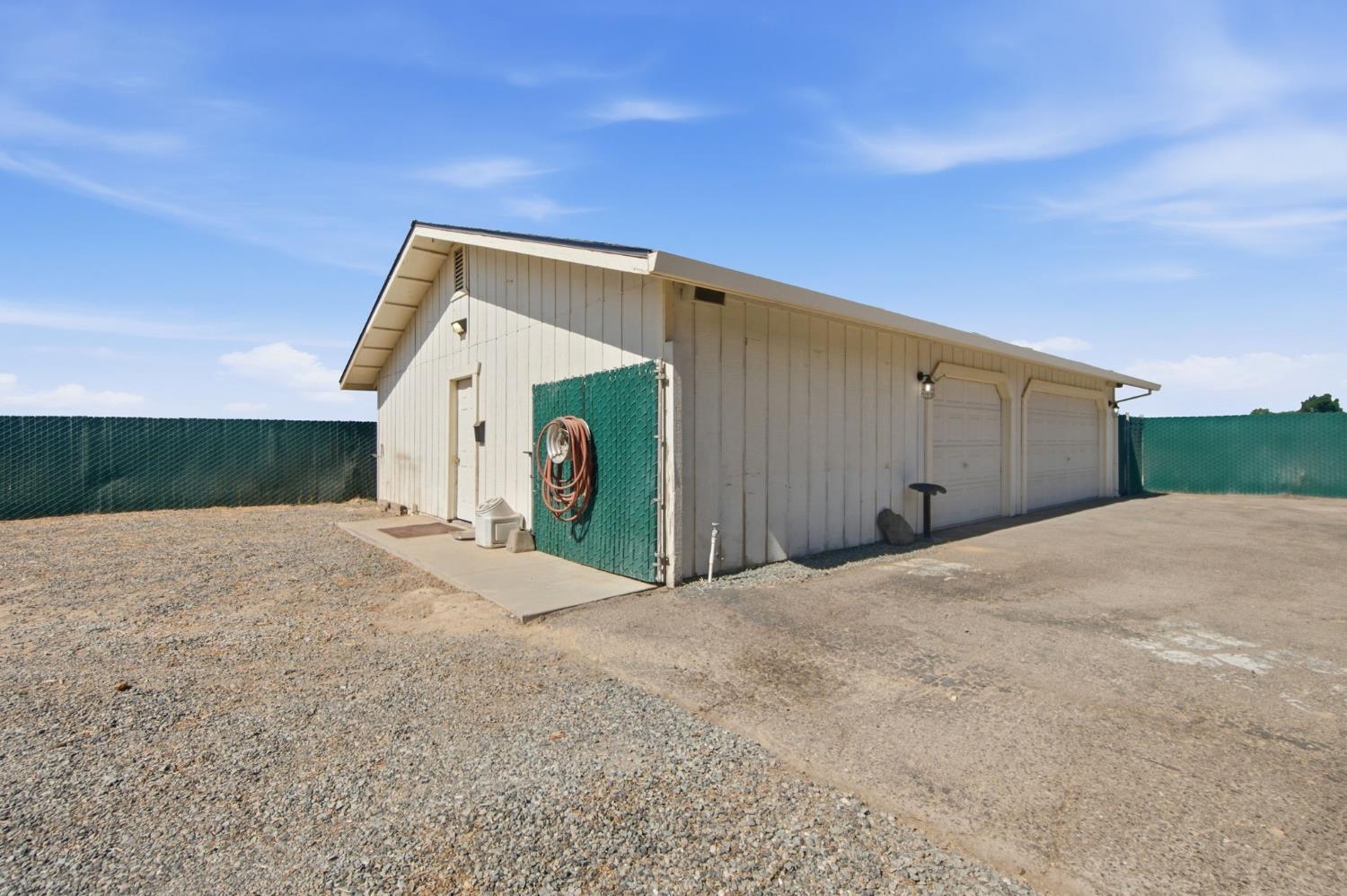 107 Frazine Rd, Modesto, CA 95357