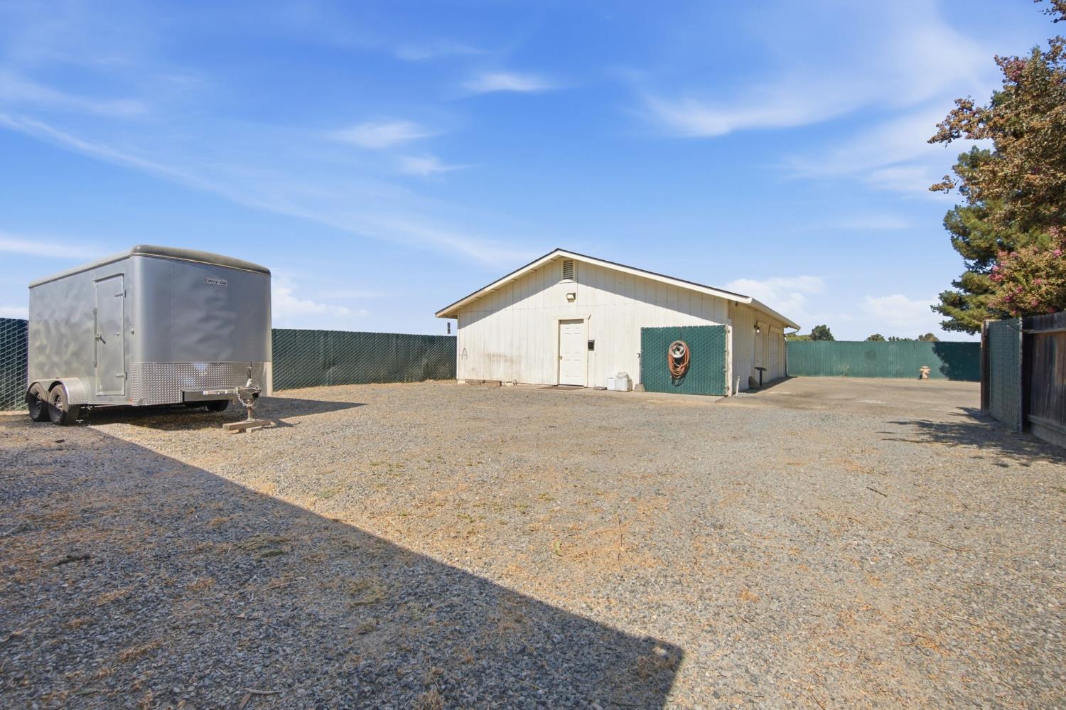 107 Frazine Rd, Modesto, CA 95357