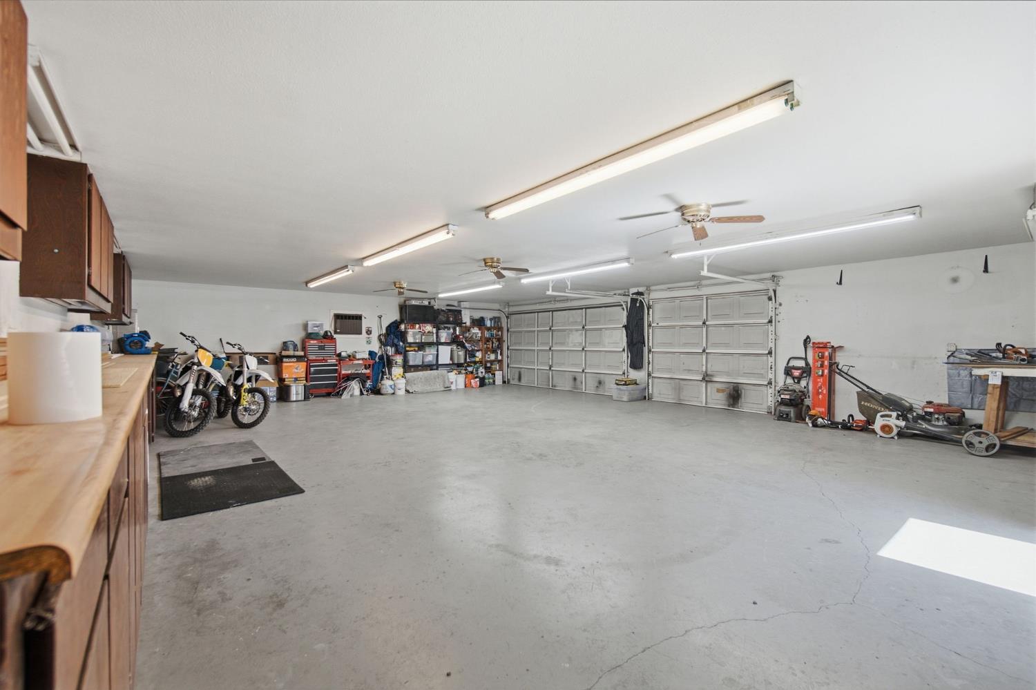 107 Frazine Rd, Modesto, CA 95357