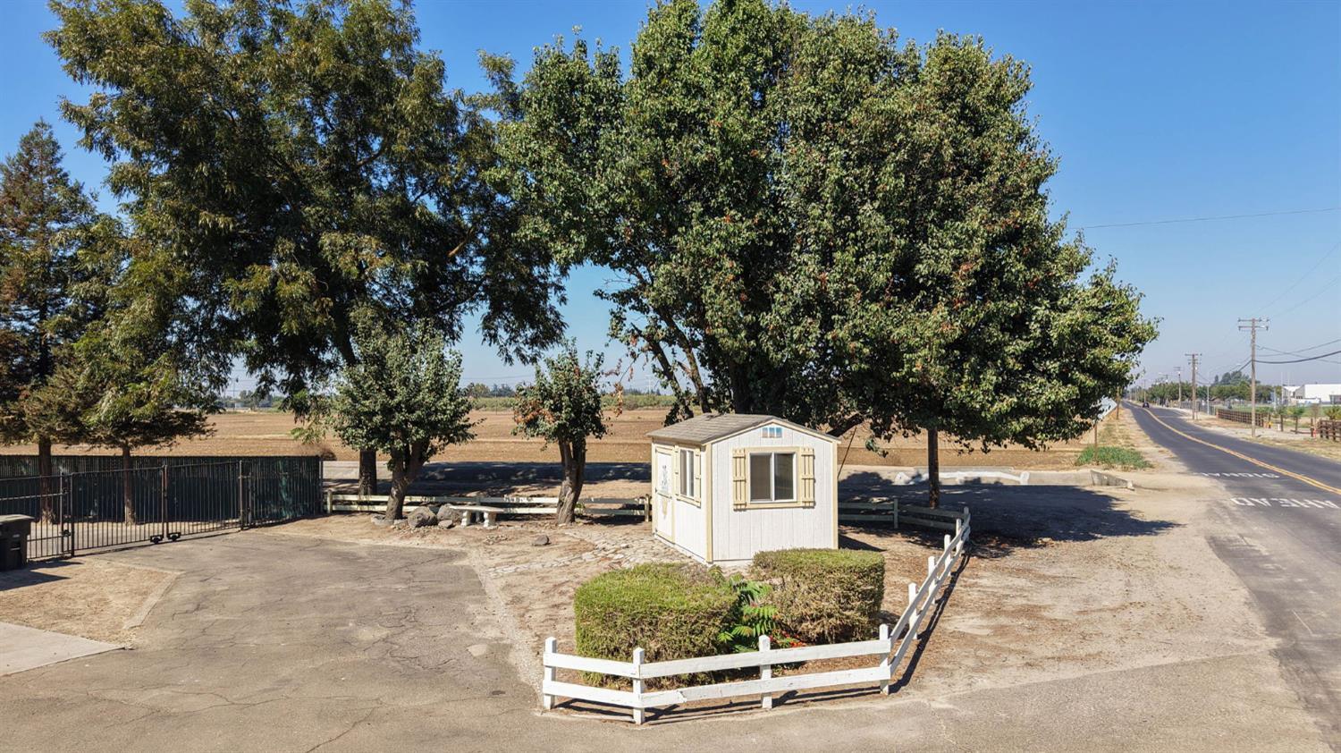 107 Frazine Rd, Modesto, CA 95357
