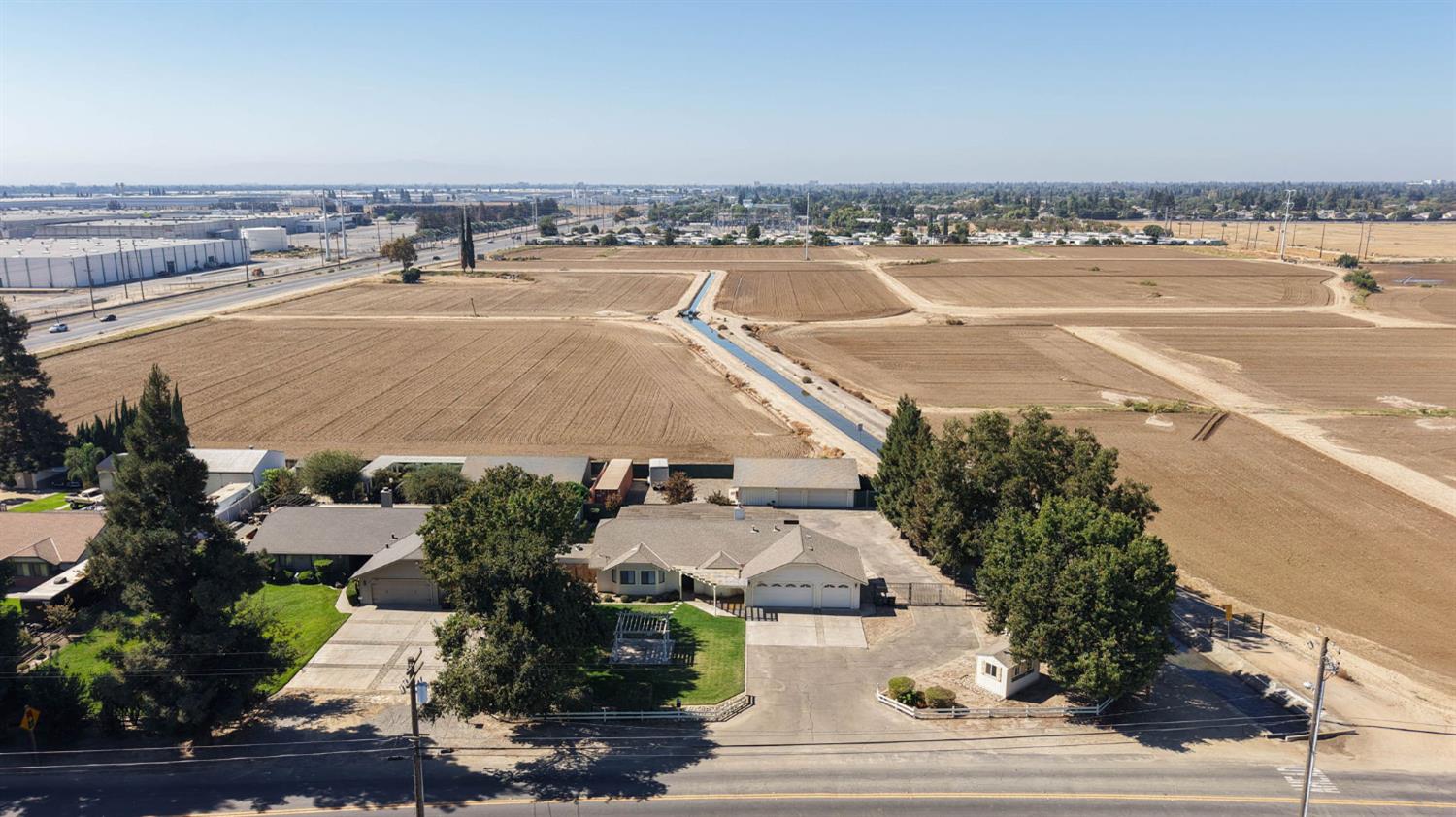 107 Frazine Rd, Modesto, CA 95357