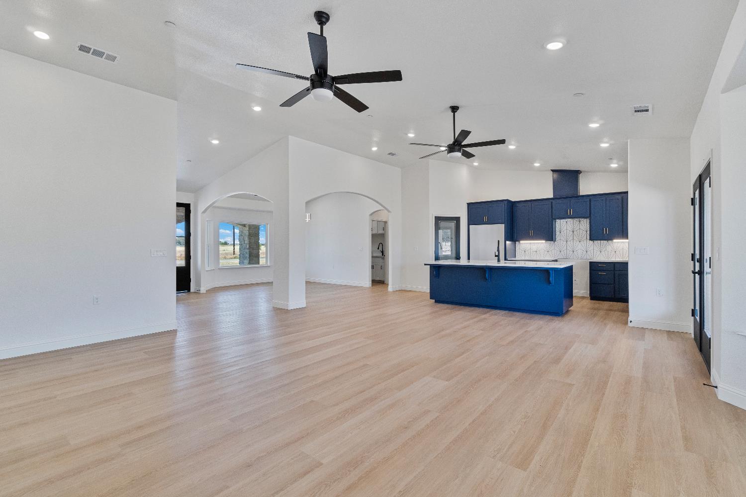 21035 Forest Glen Rd, Madera, CA 93638