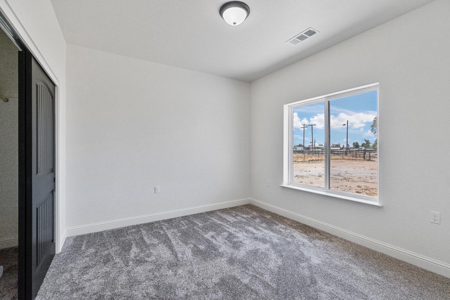 21035 Forest Glen Rd, Madera, CA 93638