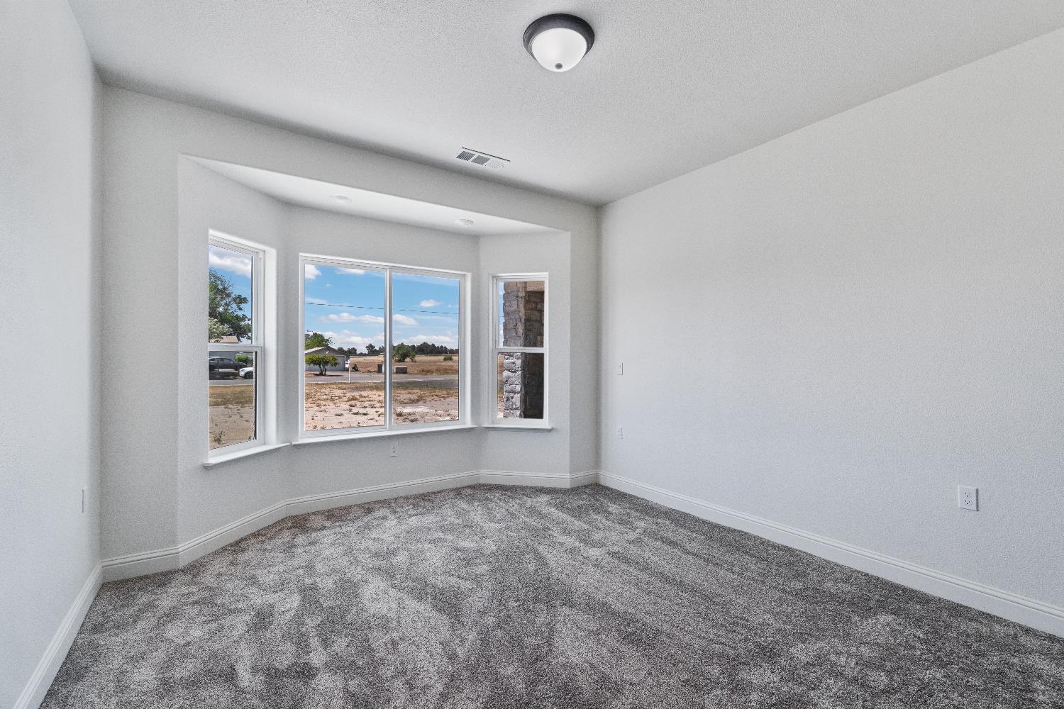 21035 Forest Glen Rd, Madera, CA 93638