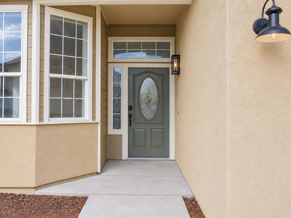 619 Pecan Dr, Ripon, CA 95366