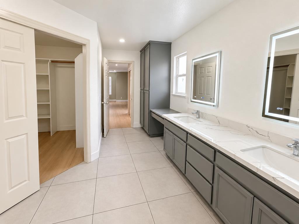 619 Pecan Dr, Ripon, CA 95366