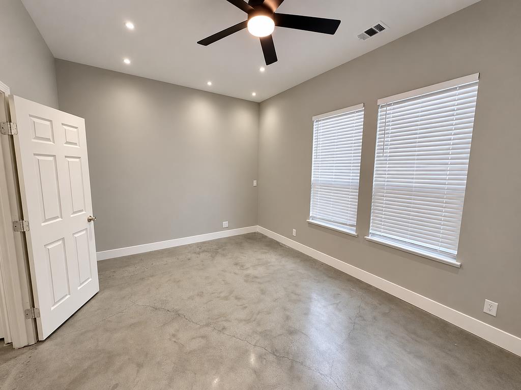 619 Pecan Dr, Ripon, CA 95366