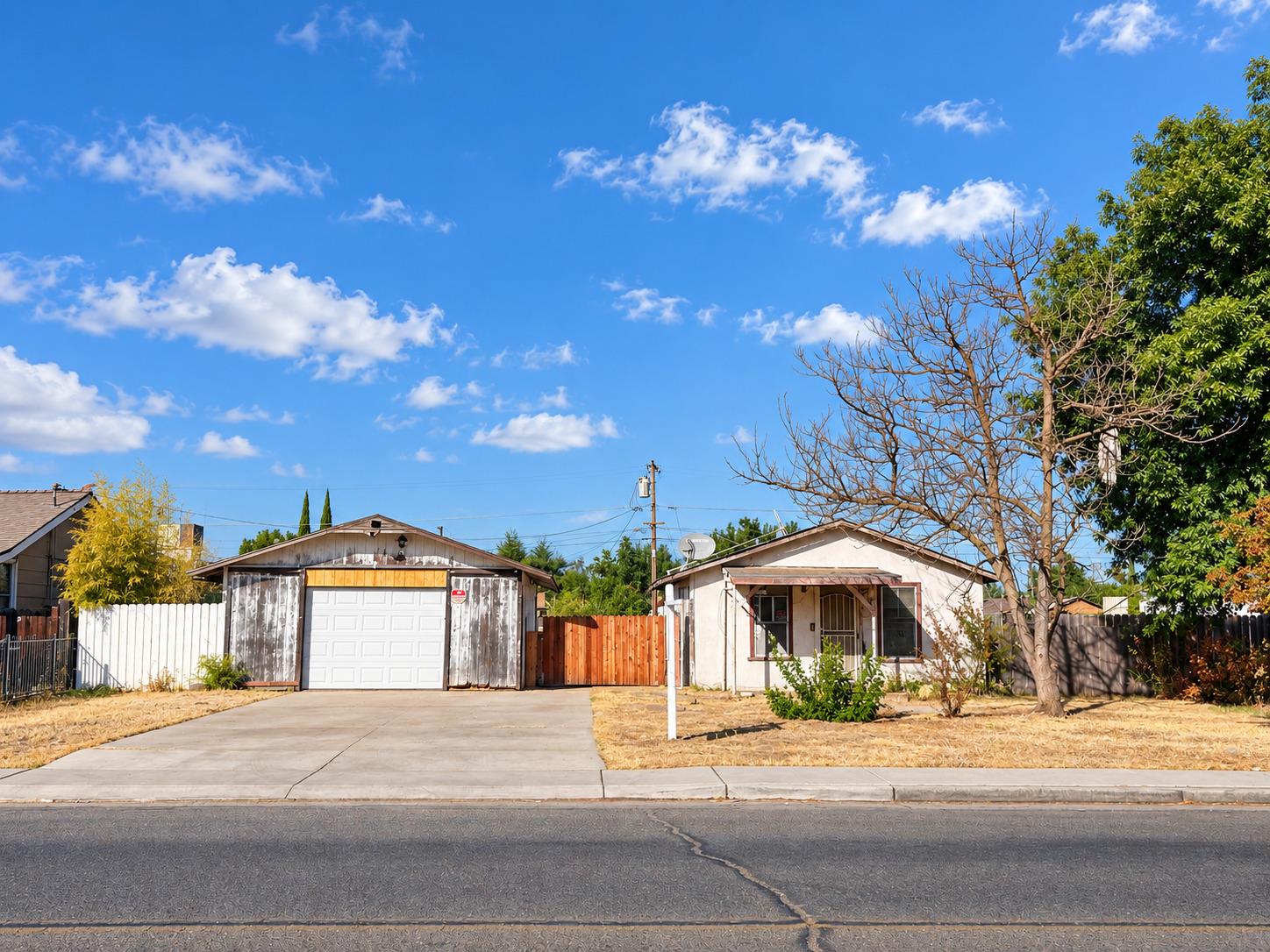 2195 BEACHWOOD DR Dr, Merced, CA 95348