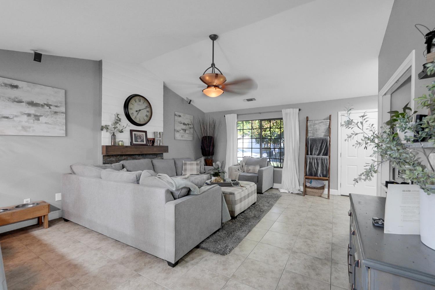 2117 Norik Dr, Modesto, CA 95355