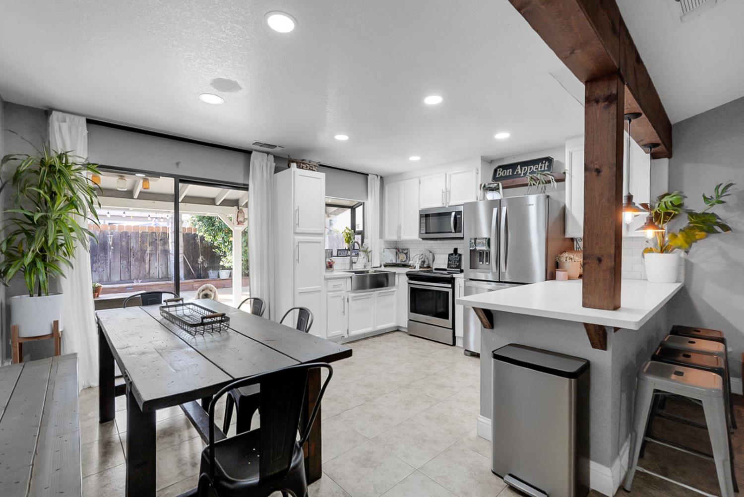 2117 Norik Dr, Modesto, CA 95355