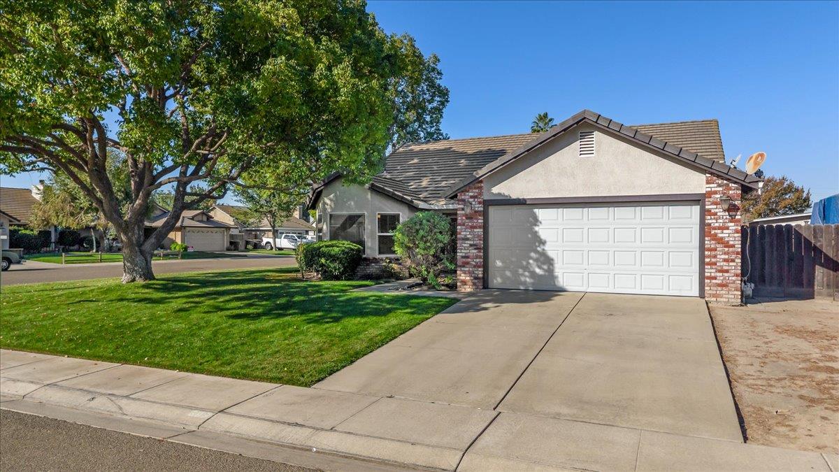 505 County Court, Ripon, CA 95366