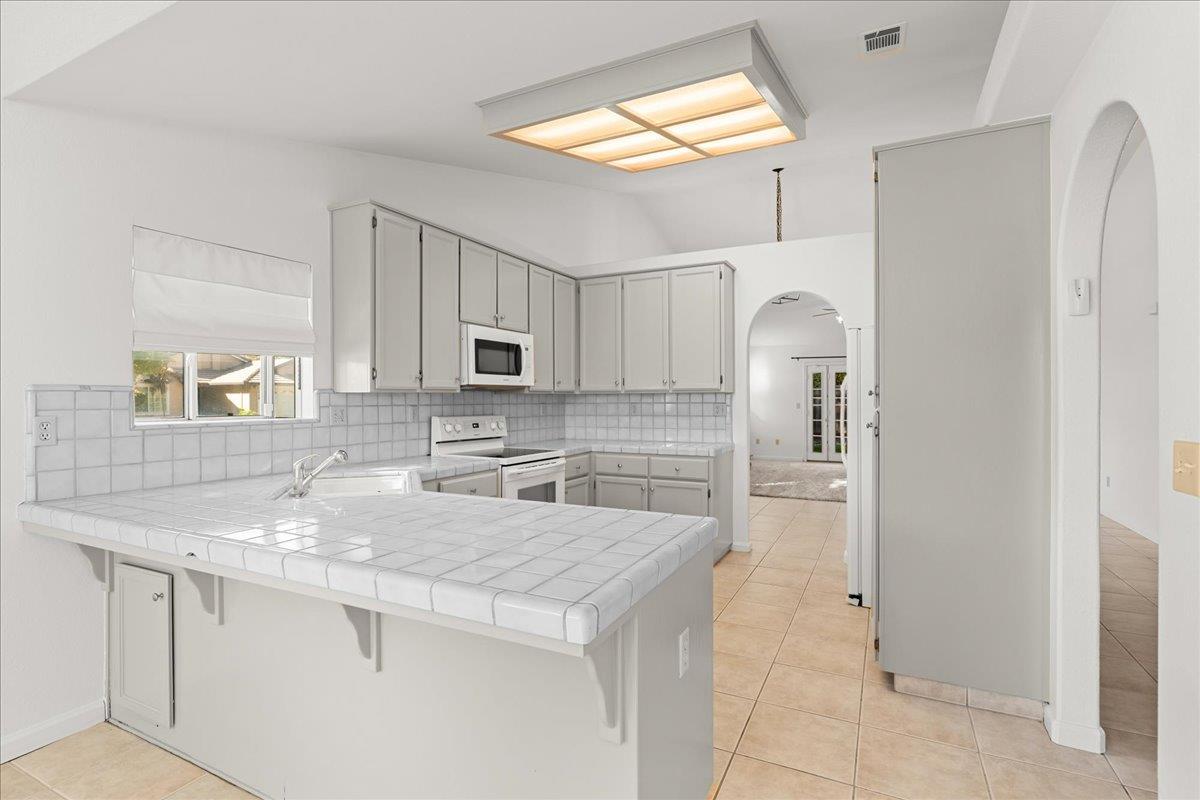 505 County Court, Ripon, CA 95366