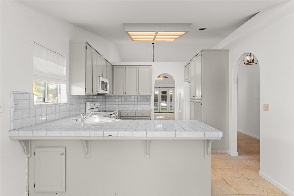 505 County Court, Ripon, CA 95366