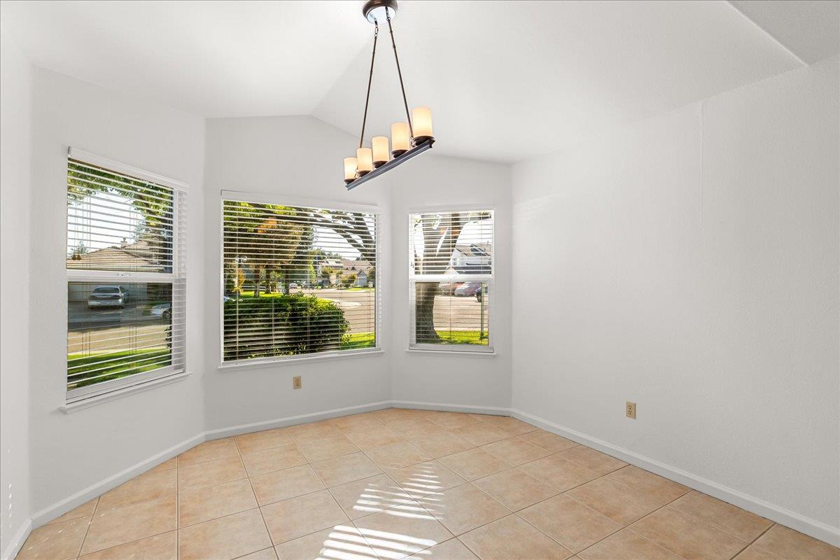 505 County Court, Ripon, CA 95366