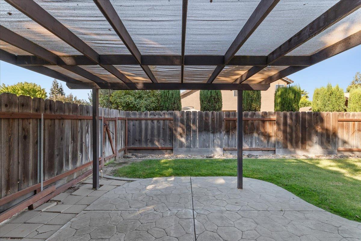 505 County Court, Ripon, CA 95366