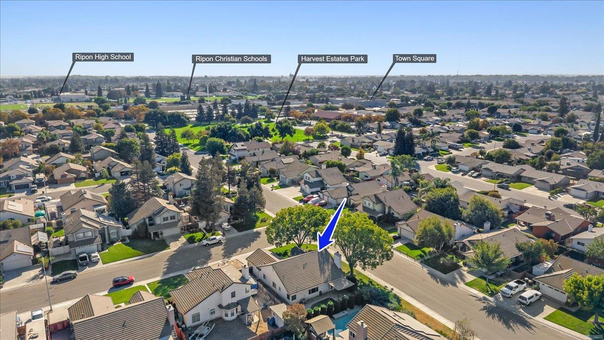 505 County Court, Ripon, CA 95366